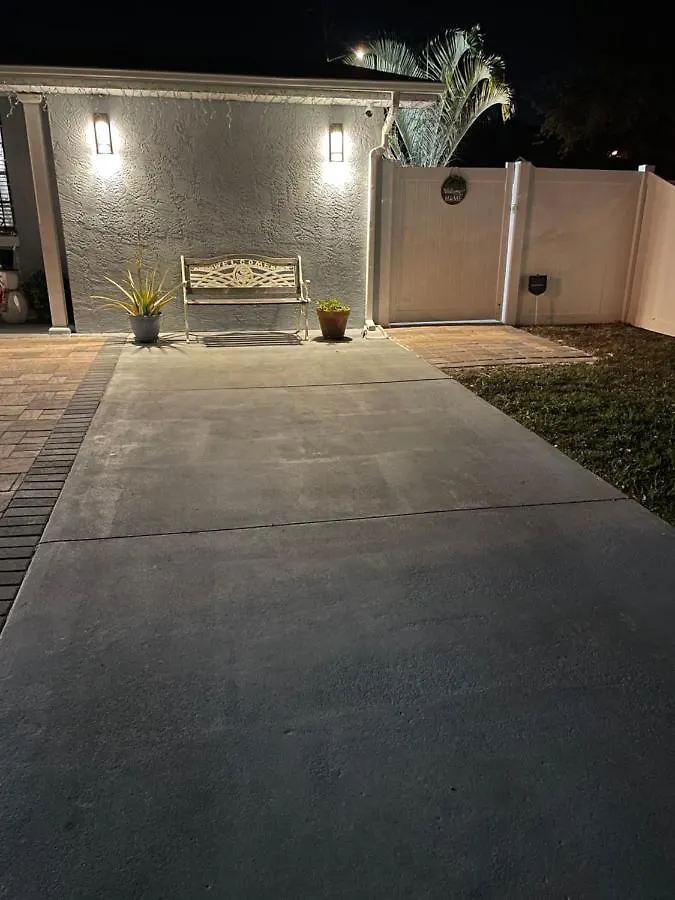 The Little Paris Suite Tampa