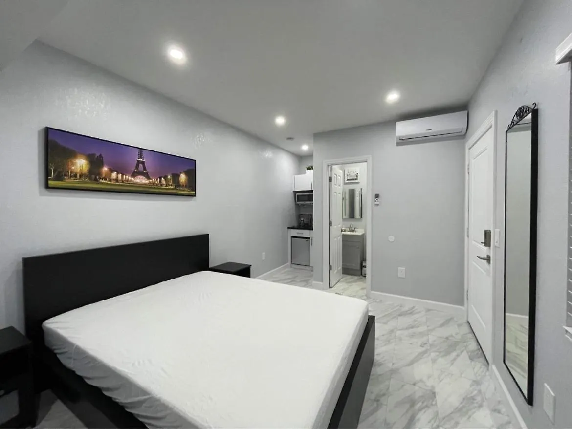 The Little Paris Suite Tampa 0*,  United States